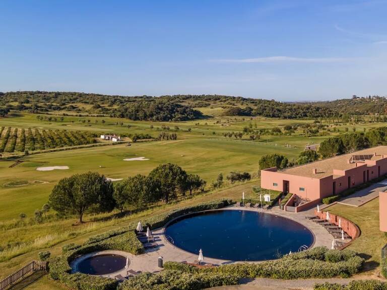 nau-morgado-golf-country-club-two-outdoor-pools