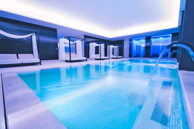 10 Osmos Spa Indoor Pool 2