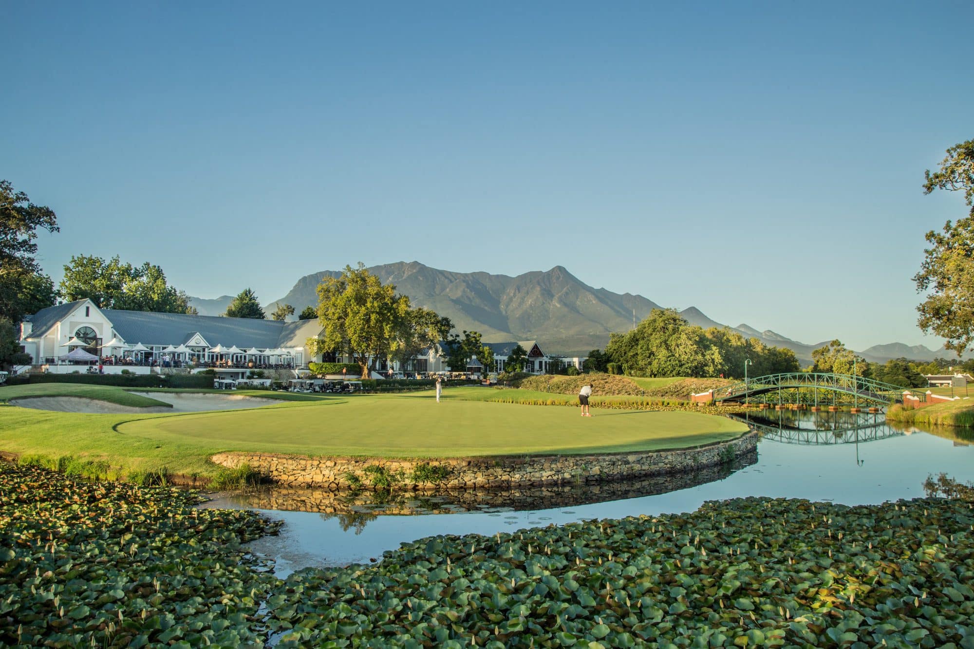 Golf i Sør-Afrika – Montagu-banen på Fancourt ved Garden Route med Outeniqua-fjellene