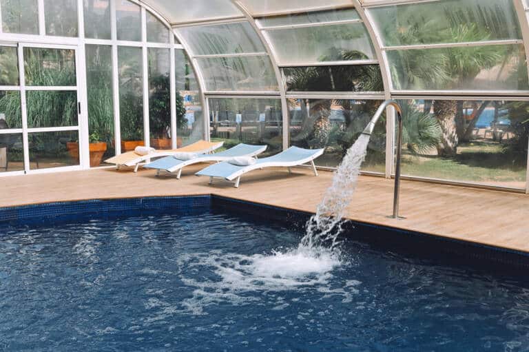 Piscina climatizada 2