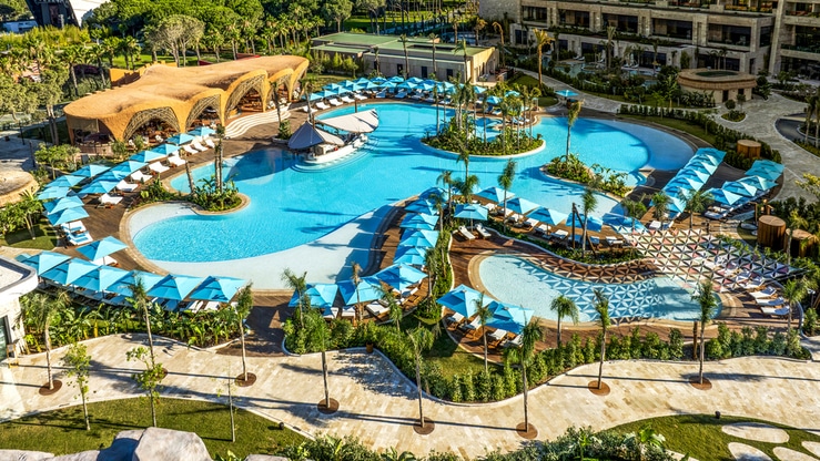 REGNUM_THE_CROWN_BLUE_POOL-5