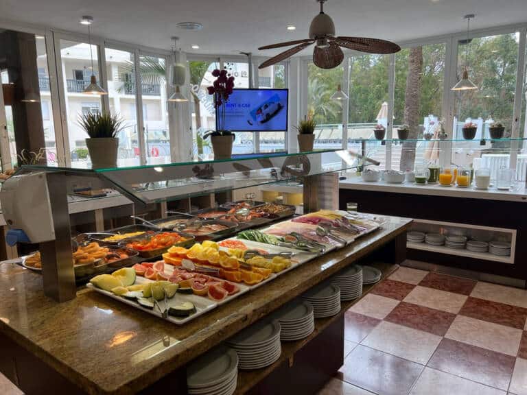 Buffet-desayuno-Cafe-Marbella-foto-5