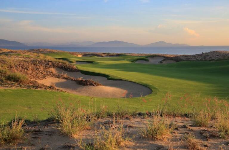 KN Golf Links Cam Ranh1