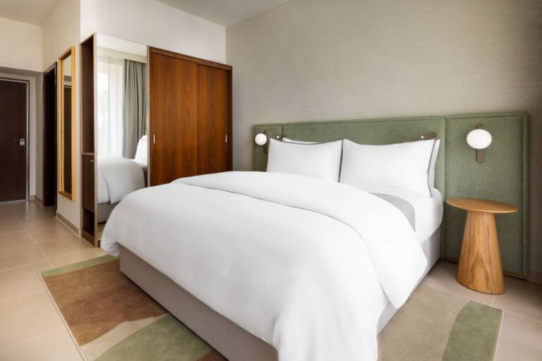 wi-faoaa-deluxe-room-33344_Classic-Hor