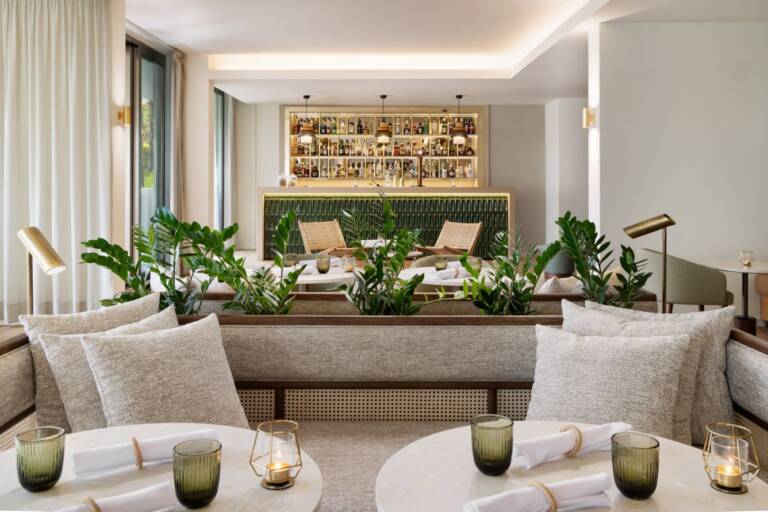 wi-faoaa-serenity-bar-27209_Classic-Hor